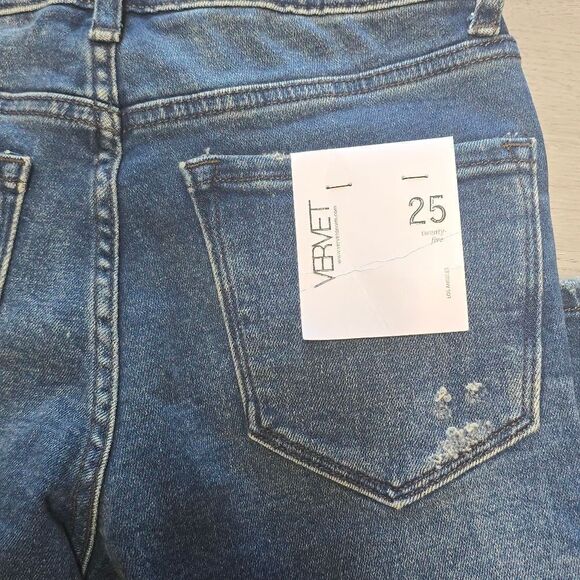 Velvet jeans. NWT never worn. Flare leg - Picture 4 of 9